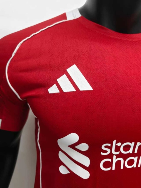 Liverpool FC 25/26 Home