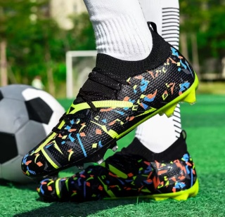 Korki Piłkarskie KV3