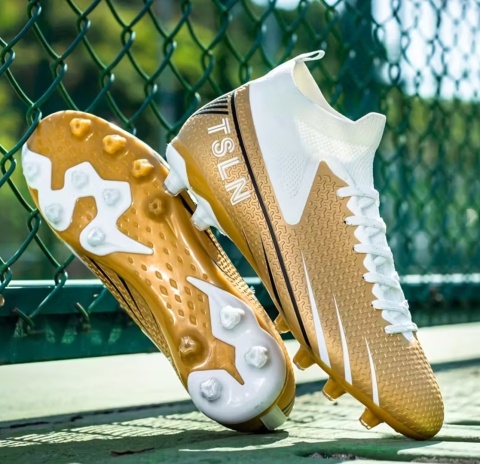 Korki Piłkarskie RQ1 Korki Piłkarskie RQ1